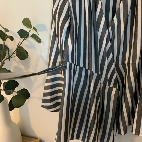 Banana Republic | Striped Wrap Blouse - Picture 3 of 10